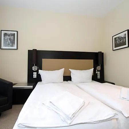 Karlstor Gaestehaus 2* Карлсруе